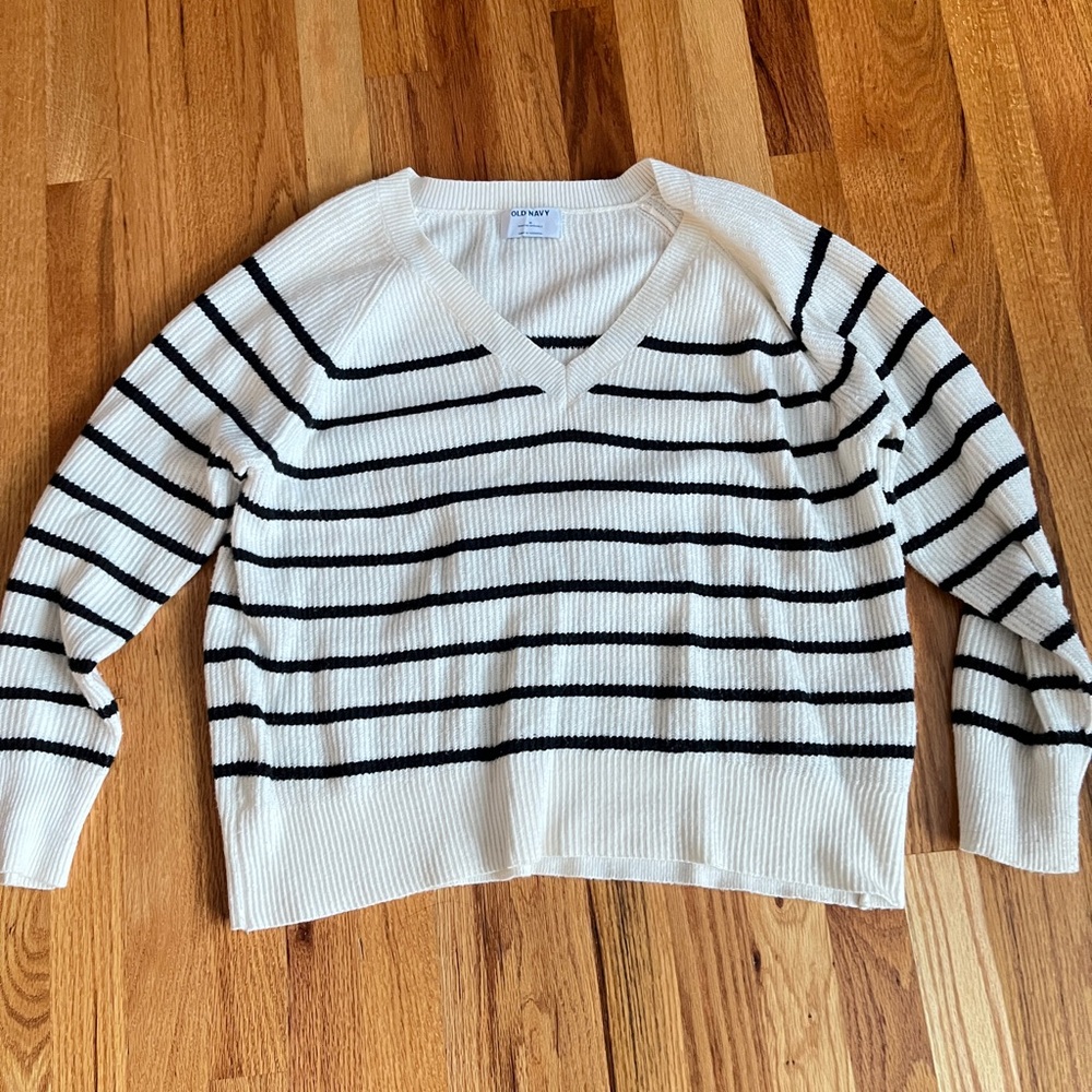 Old Navy Striped V-Neck Sweater